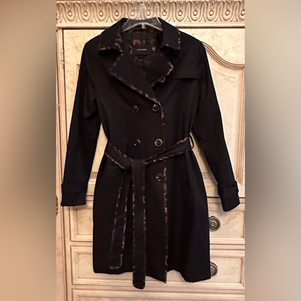 NWOT Tahari Trench Coat Size Medium